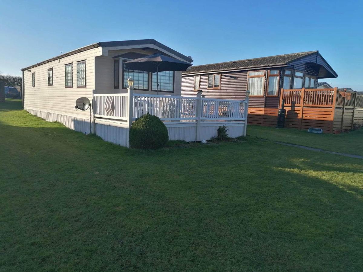 Cornwall Cornwall-Chapmanswell Caravan Holiday Park A30 B&B Bed And Breakfast #41 Лонсестон Экстерьер фото