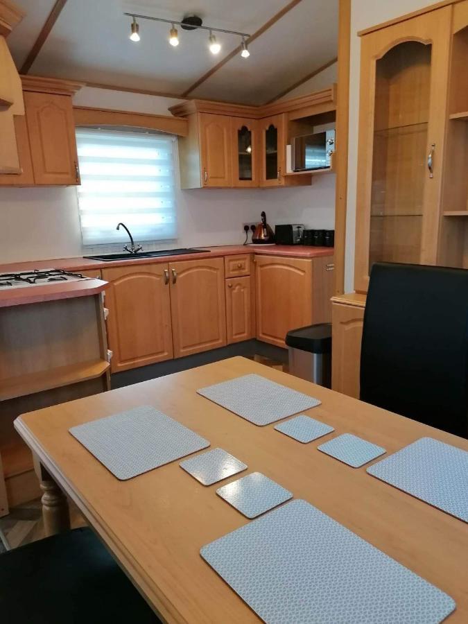 Cornwall Cornwall-Chapmanswell Caravan Holiday Park A30 B&B Bed And Breakfast #41 Лонсестон Экстерьер фото