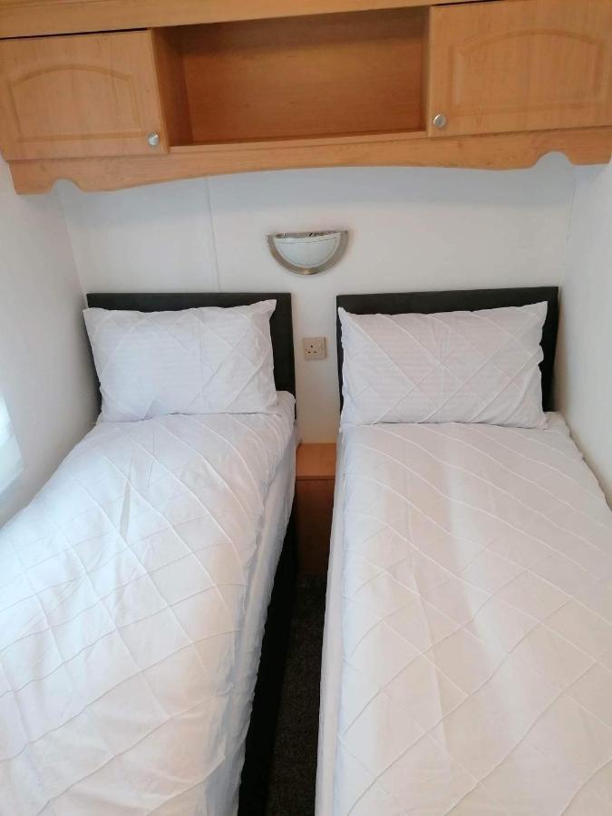 Cornwall Cornwall-Chapmanswell Caravan Holiday Park A30 B&B Bed And Breakfast #41 Лонсестон Экстерьер фото