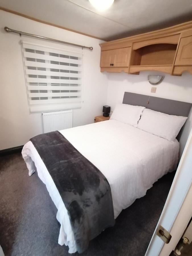 Cornwall Cornwall-Chapmanswell Caravan Holiday Park A30 B&B Bed And Breakfast #41 Лонсестон Экстерьер фото